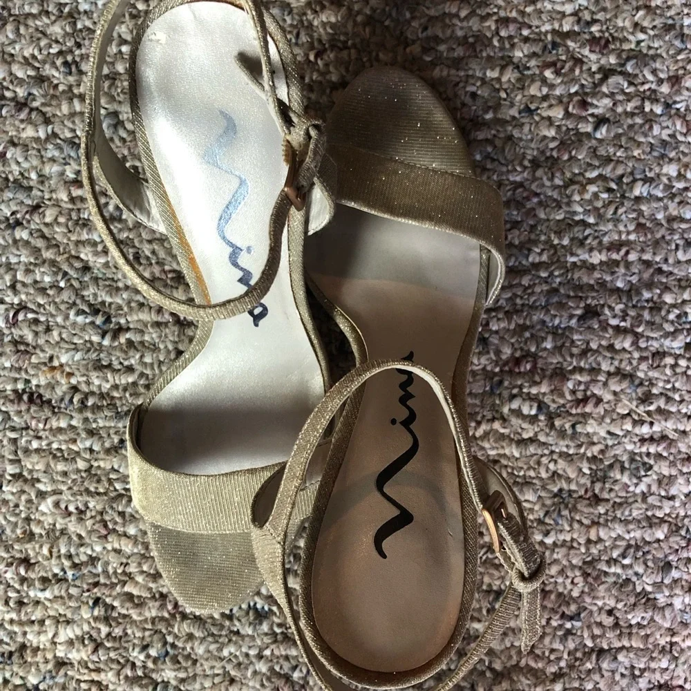 NINA Metallic GOLD LEATHER SOLE High HEEL SANDALS size 8.5